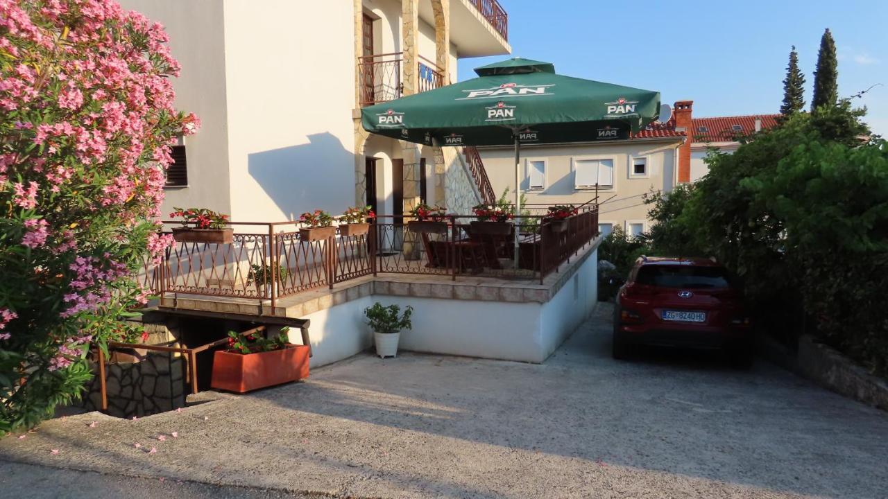 מאלינסקה Apartments Kamelija מראה חיצוני תמונה