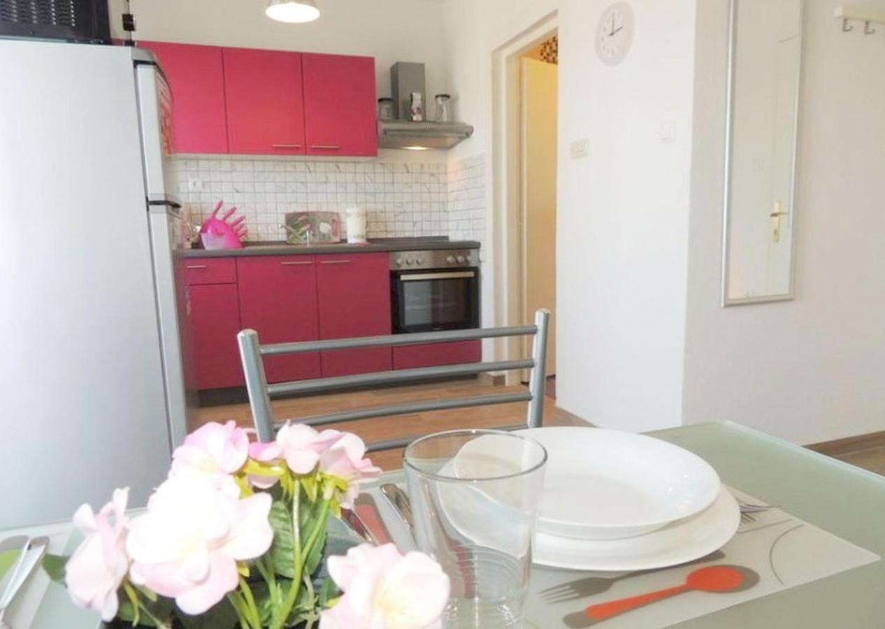 מאלינסקה Apartments Kamelija מראה חיצוני תמונה