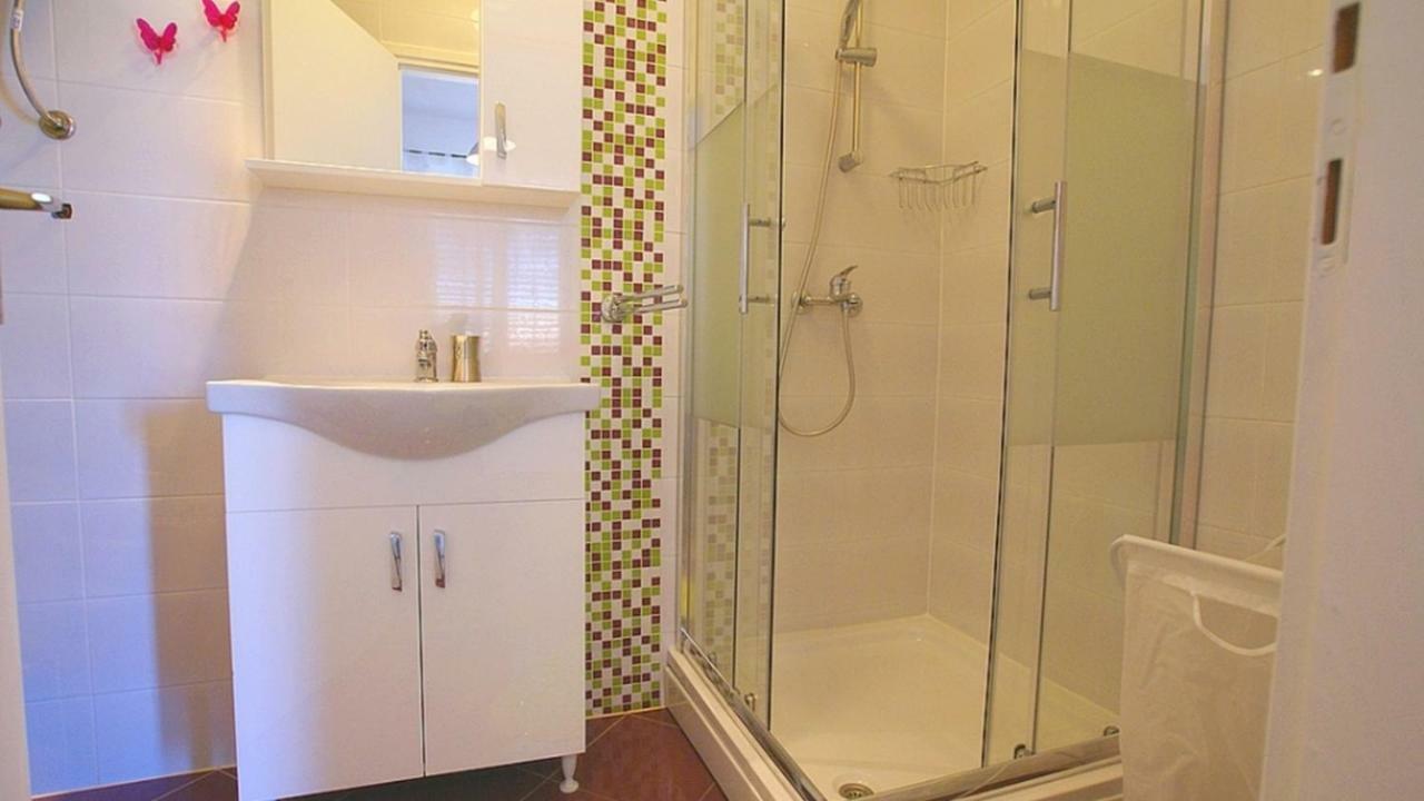 מאלינסקה Apartments Kamelija מראה חיצוני תמונה