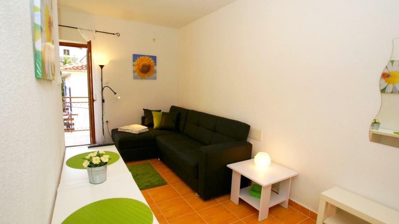 מאלינסקה Apartments Kamelija מראה חיצוני תמונה