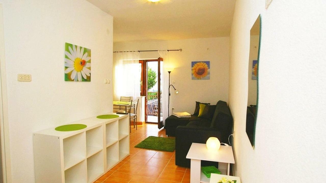 מאלינסקה Apartments Kamelija מראה חיצוני תמונה